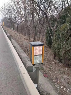 Sistem Lalu Lintas Cerdas ITS Peralatan Lampu Indikator Kabut Cerdas Untuk Mengemudi Aman Dalam Kondisi Visibilitas Rendah